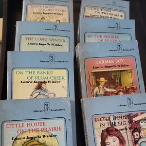 Vintage 1971 Little House on the Prairie box book set(8). By: Laura Ingalls